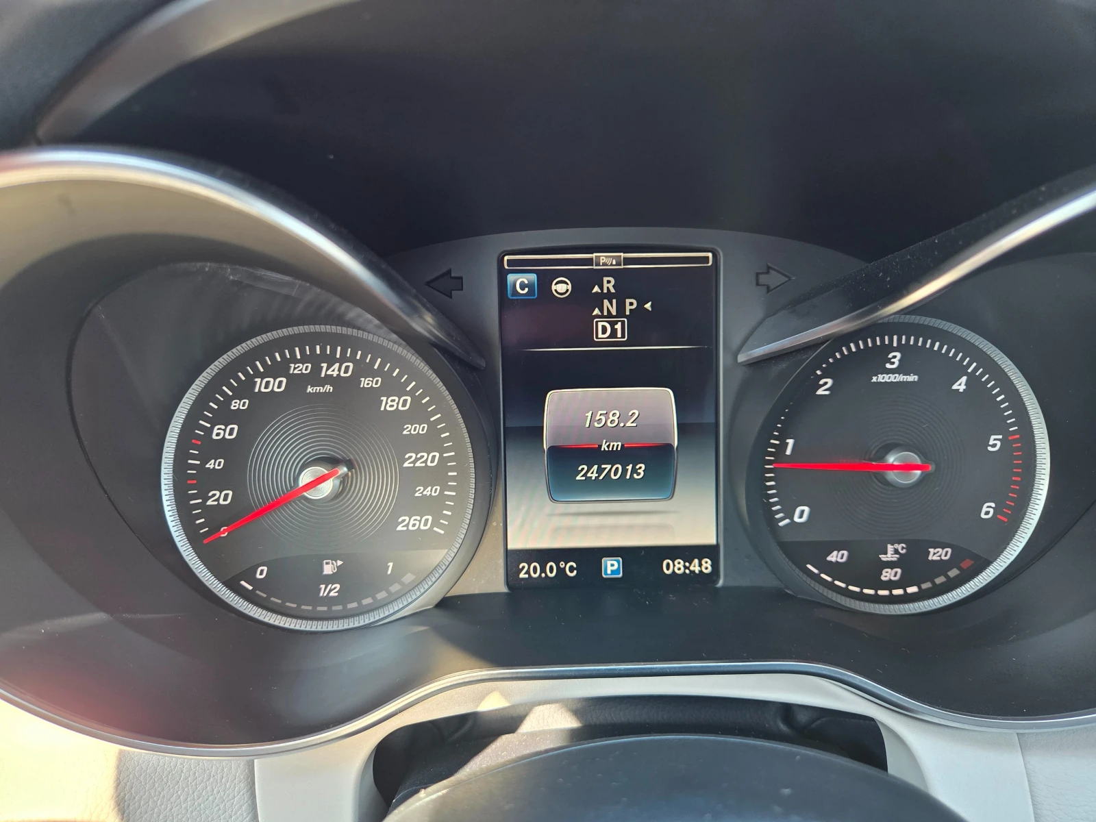 Mercedes-Benz C 250 4matik 360cam.distronic, снимка 17 - Автомобили и джипове - 55522404