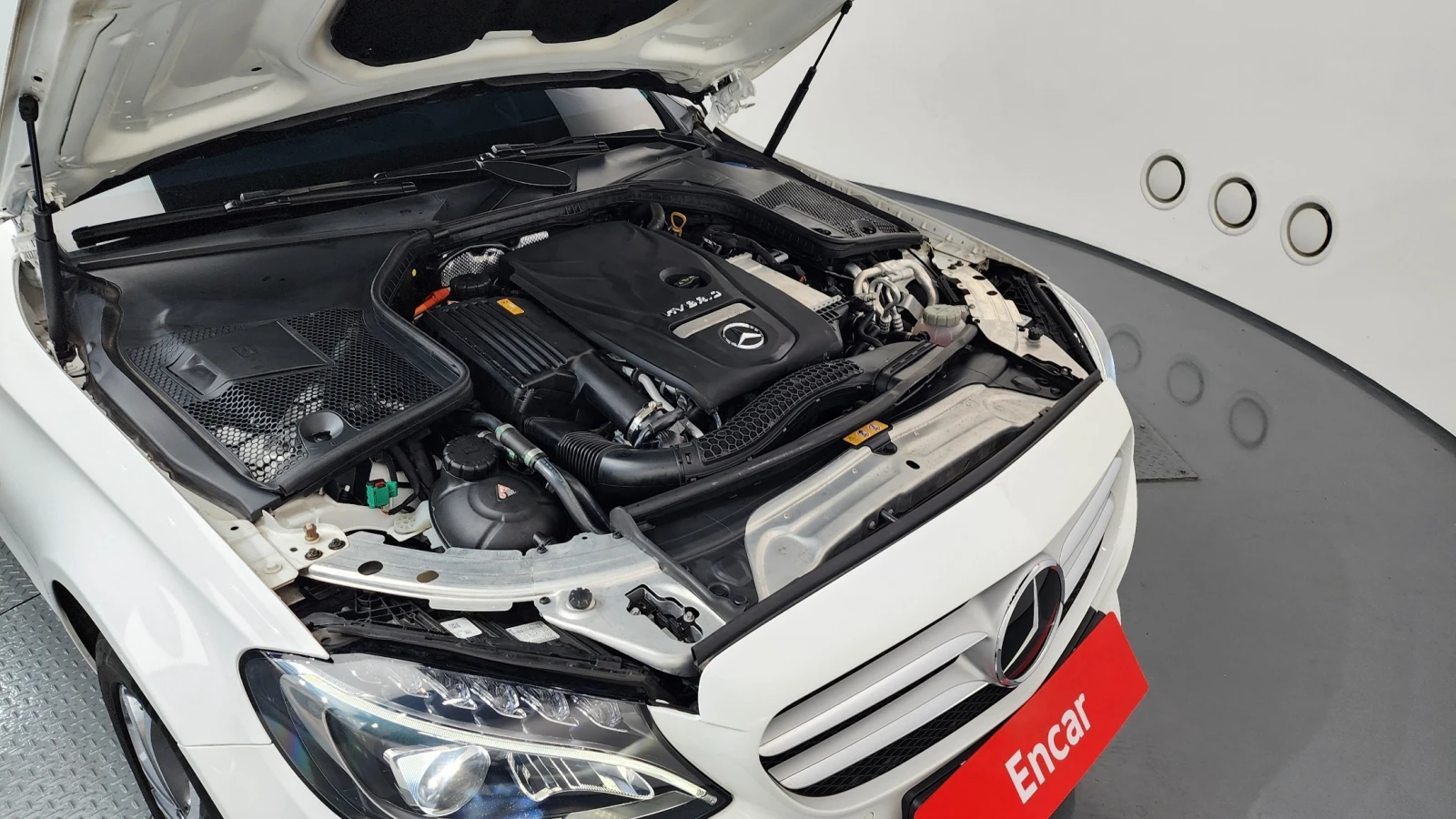 Mercedes-Benz C 350 e PLUG IN HYBRID * HUD * ПОДГРЕВ * КАМЕРА * ЛЮК, снимка 5 - Автомобили и джипове - 56325312