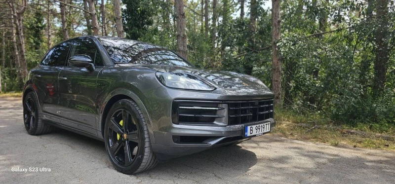 Porsche Cayenne S  E-HYBRID/FULL/NEW MODEL/SPORT CHRON/BOSE/, снимка 1 - Автомобили и джипове - 47228953