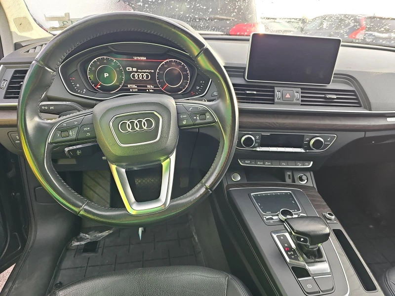 Audi Q5 2.0T* PREMIUM* PLUS* ДИГИТАЛНО* ТАБЛО* ДИСТРОНИК* , снимка 9 - Автомобили и джипове - 48488230