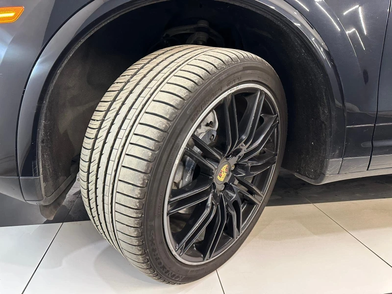 Porsche Cayenne 2018* MATRIX* ОБДУХ* BOSE* LANE ASSIST* PANO, снимка 13 - Автомобили и джипове - 52214112