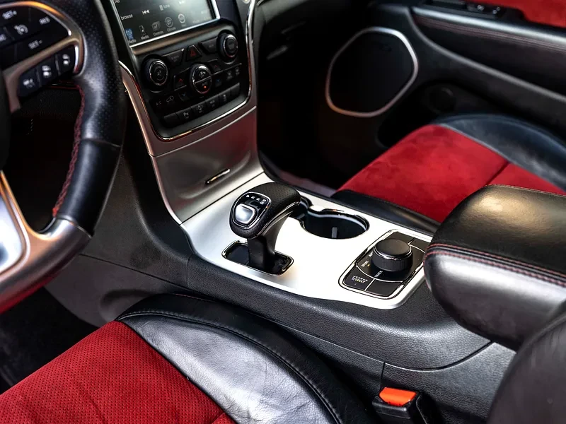 Jeep Grand cherokee SRT - изображение 7