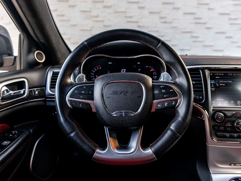 Jeep Grand cherokee SRT - изображение 9