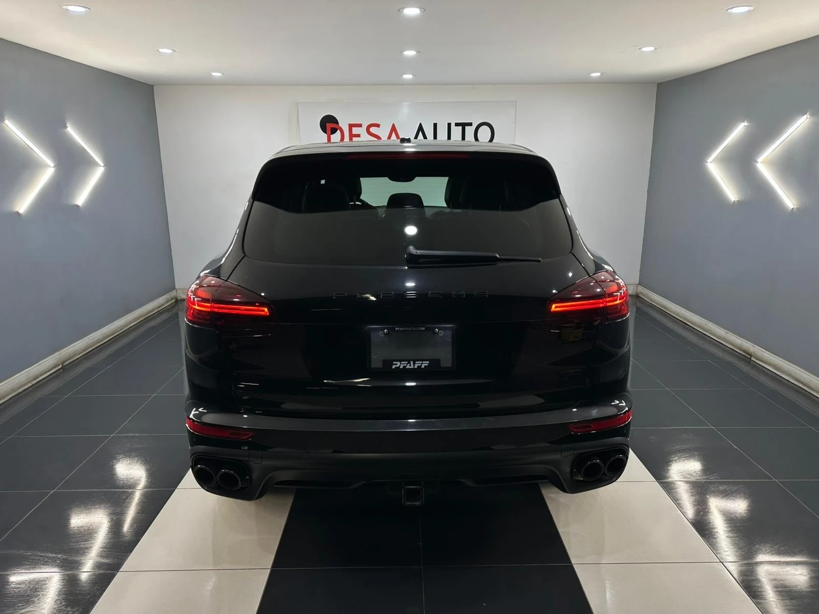 Porsche Cayenne 2018* MATRIX* ОБДУХ* BOSE* LANE ASSIST* PANO - изображение 2