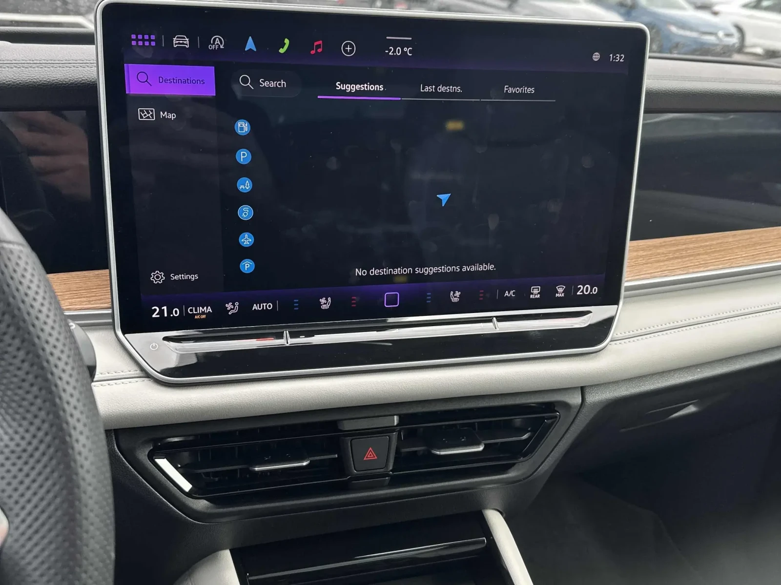 VW Tiguan Highline R-Line 2.0T, снимка 9 - Автомобили и джипове - 54274476