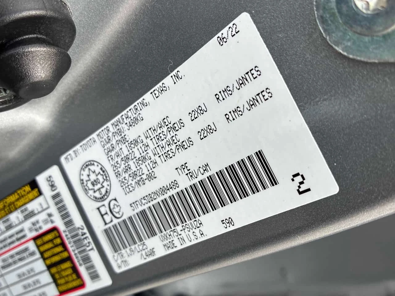 Toyota Tundra * Capstone Hybrid * 360 * ДИСТРОНИК * ОБДУХВАНЕ, снимка 11 - Автомобили и джипове - 54419012