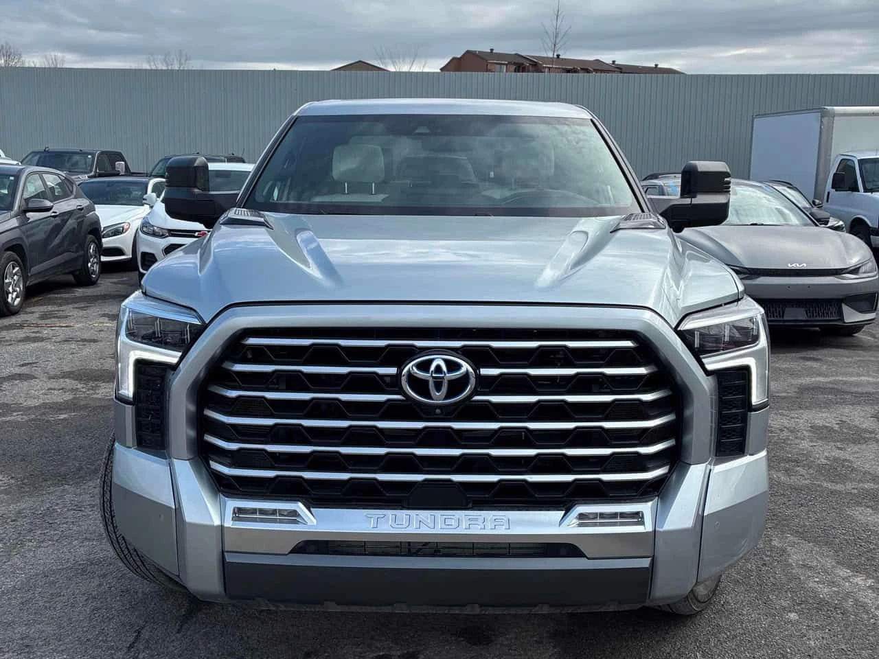 Toyota Tundra * Capstone Hybrid * 360 * ДИСТРОНИК * ОБДУХВАНЕ, снимка 6 - Автомобили и джипове - 54419012