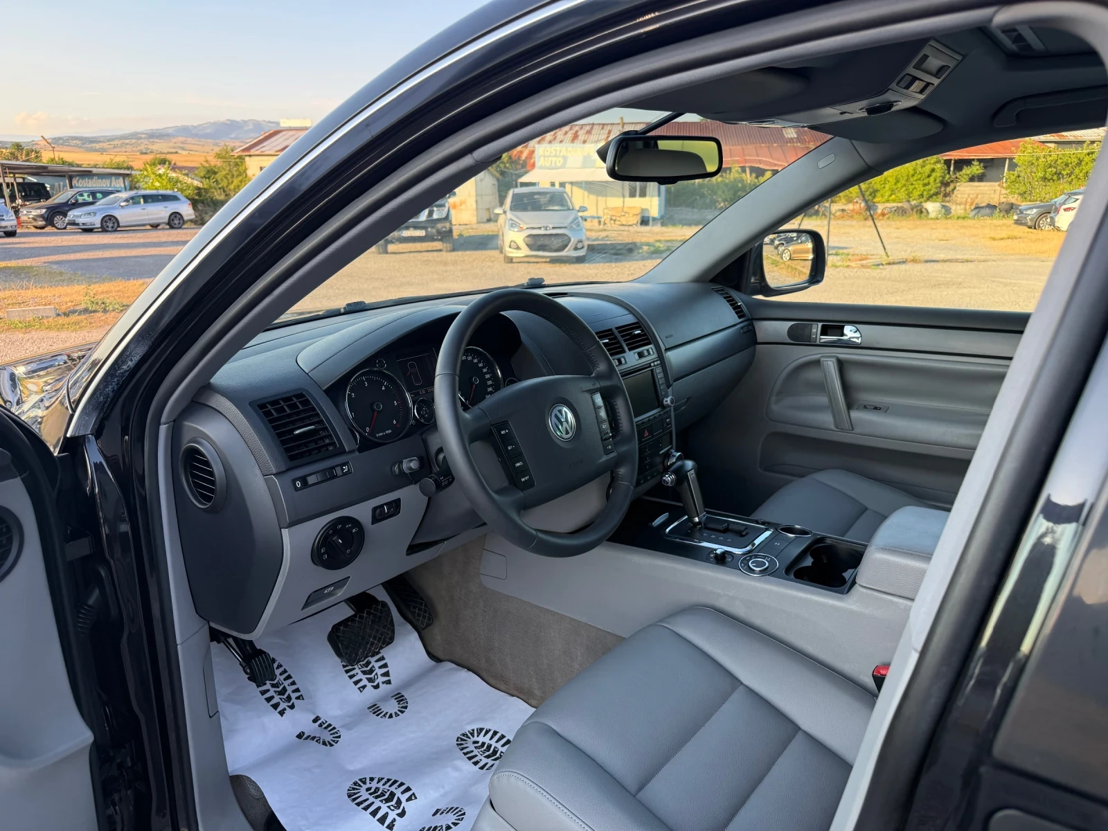 VW Touareg 2.5 TDI, снимка 7 - Автомобили и джипове - 55052566