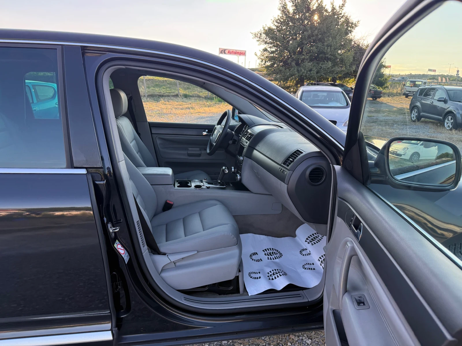 VW Touareg 2.5 TDI, снимка 8 - Автомобили и джипове - 55052566