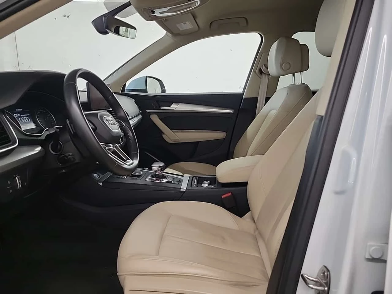 Audi Q5 ПОДГРЕВИ| МЪРТВА ТОЧКА| NAVI| 2 КЛЮЧА| , снимка 9 - Автомобили и джипове - 55440557