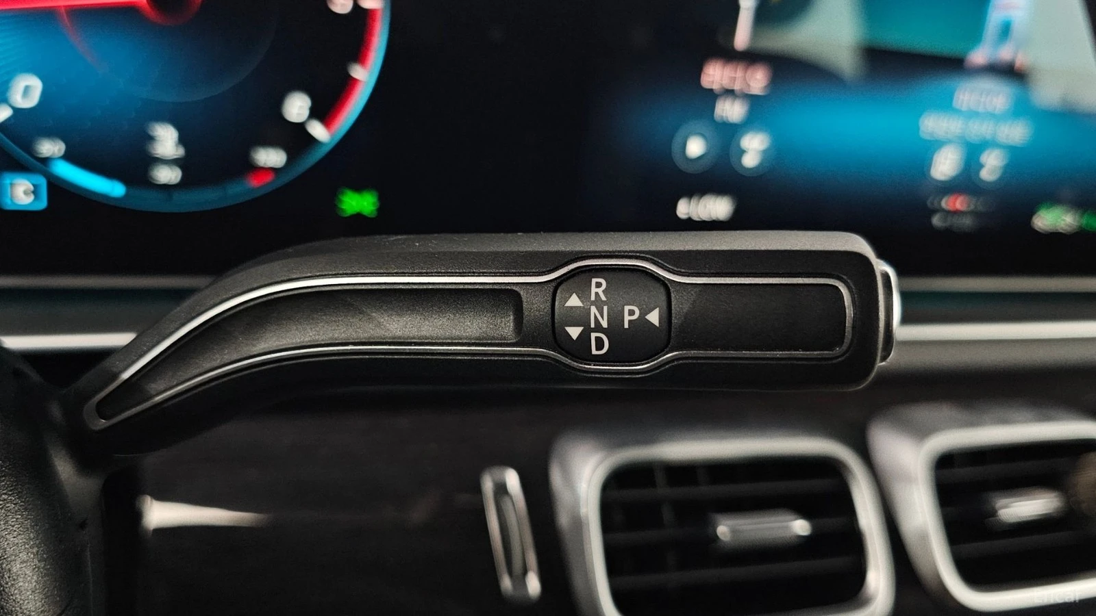 Mercedes-Benz GLE * AMG* 360* Head up* KEYLESS* ПОДГРЕВ* , снимка 8 - Автомобили и джипове - 55577028