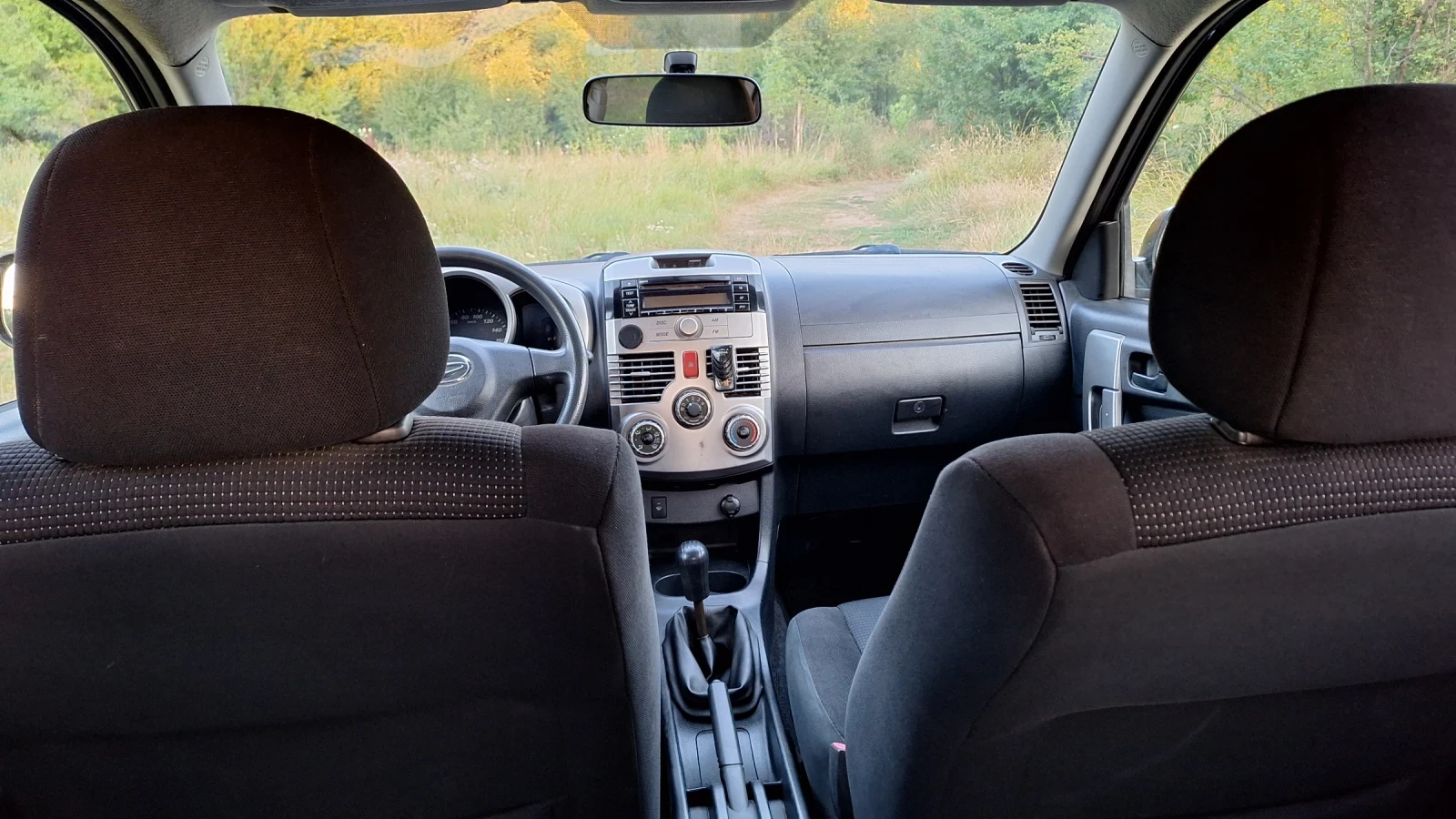 Daihatsu Terios 1.5 МН.ДОБЪР 4Х4 КЛИМ, снимка 14 - Автомобили и джипове - 55623164