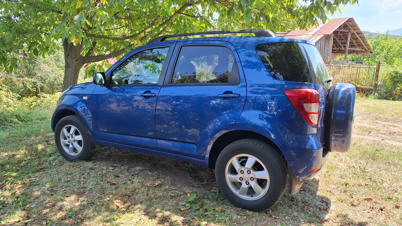 Daihatsu Terios 1.5 МН.ДОБЪР 4Х4 КЛИМ, снимка 3 - Автомобили и джипове - 55623164