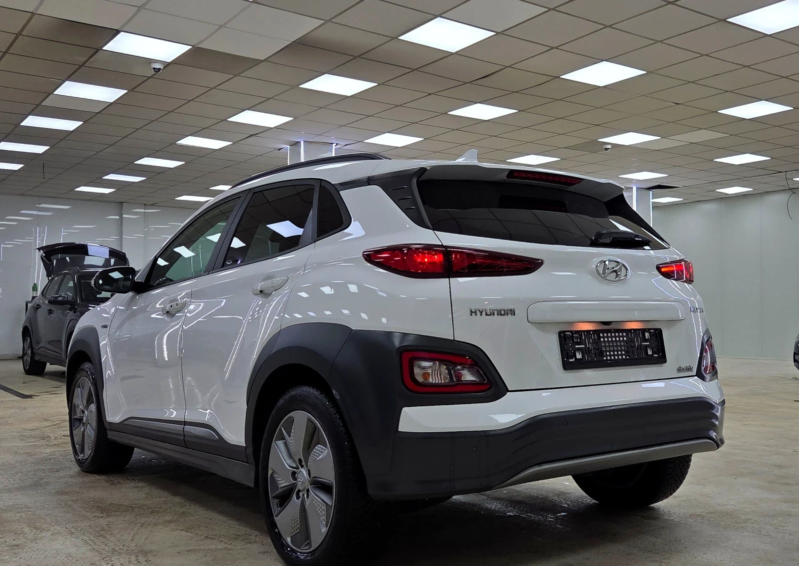 Hyundai Kona 64KWh/Premium/Blue link | Mobile.bg � ����������� 4