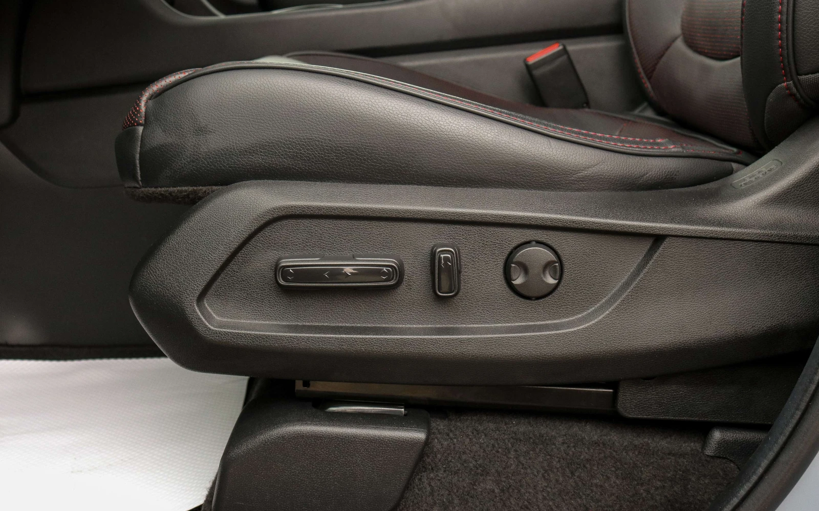 Honda Pilot Black Edition 4X4 | BOSE AUDIO | ЦЕНА ДО БЪЛГАРИЯ, снимка 14 - Автомобили и джипове - 56255454