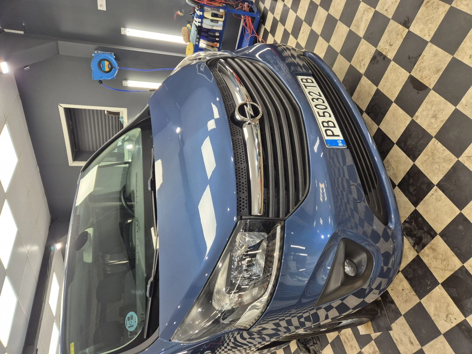 Opel Vivaro Bi TURBO Евро 6B - изображение 2