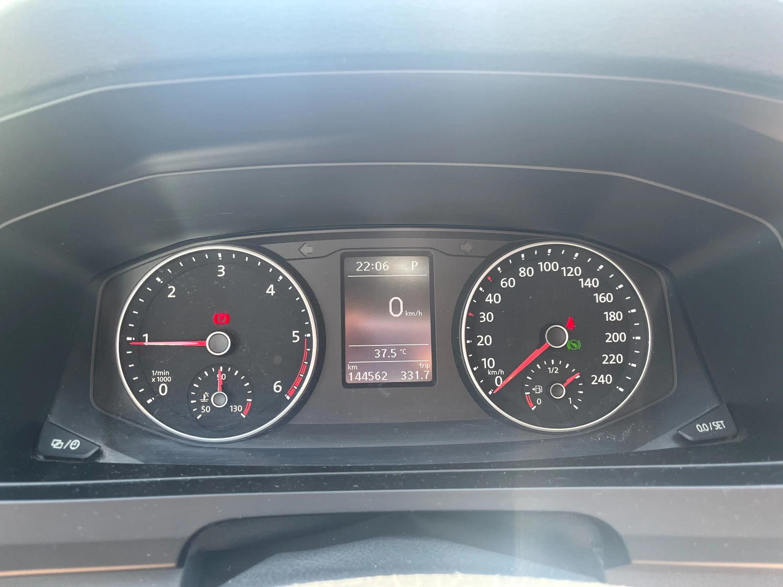 VW California, снимка 11 - Бусове и автобуси - 55437524