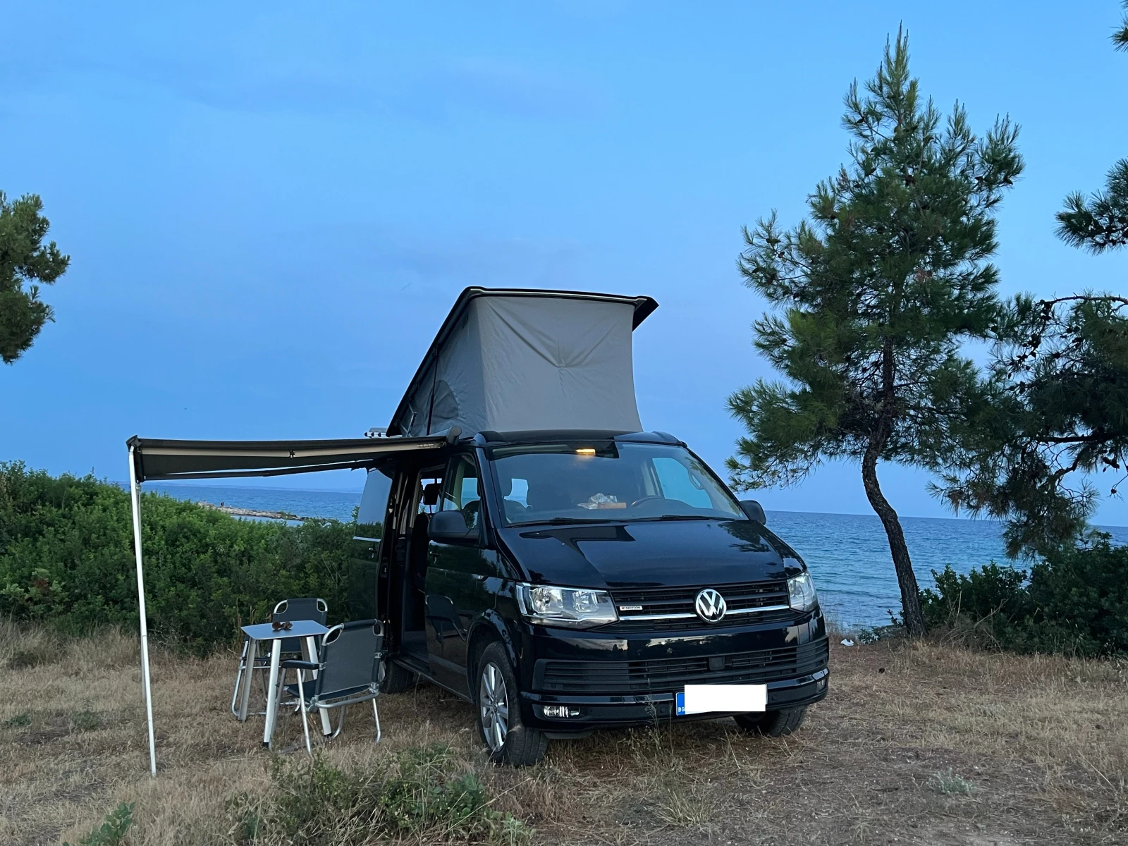 VW California, снимка 3 - Бусове и автобуси - 55437524