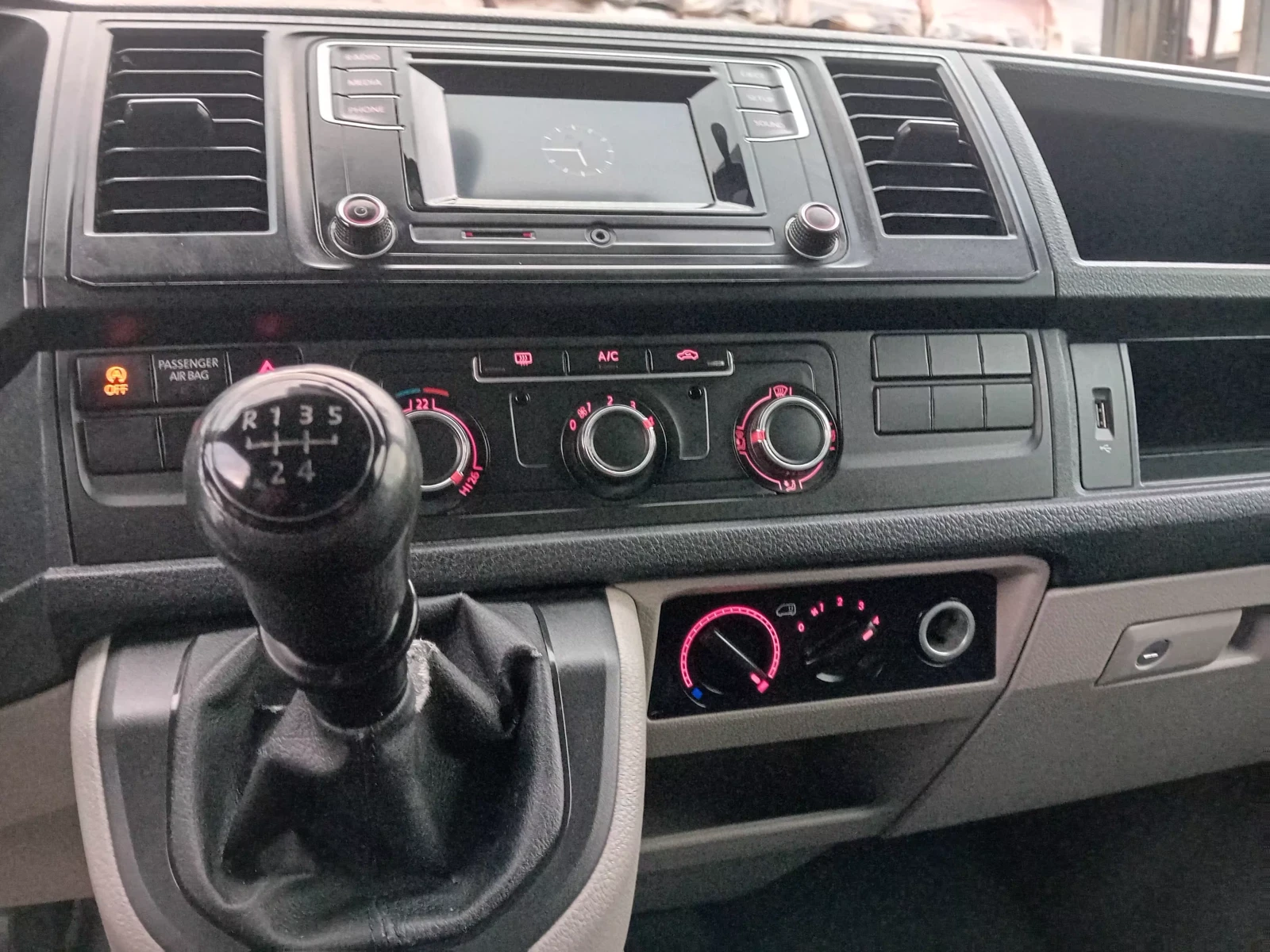 VW Transporter Т5, снимка 10 - Бусове и автобуси - 56629423