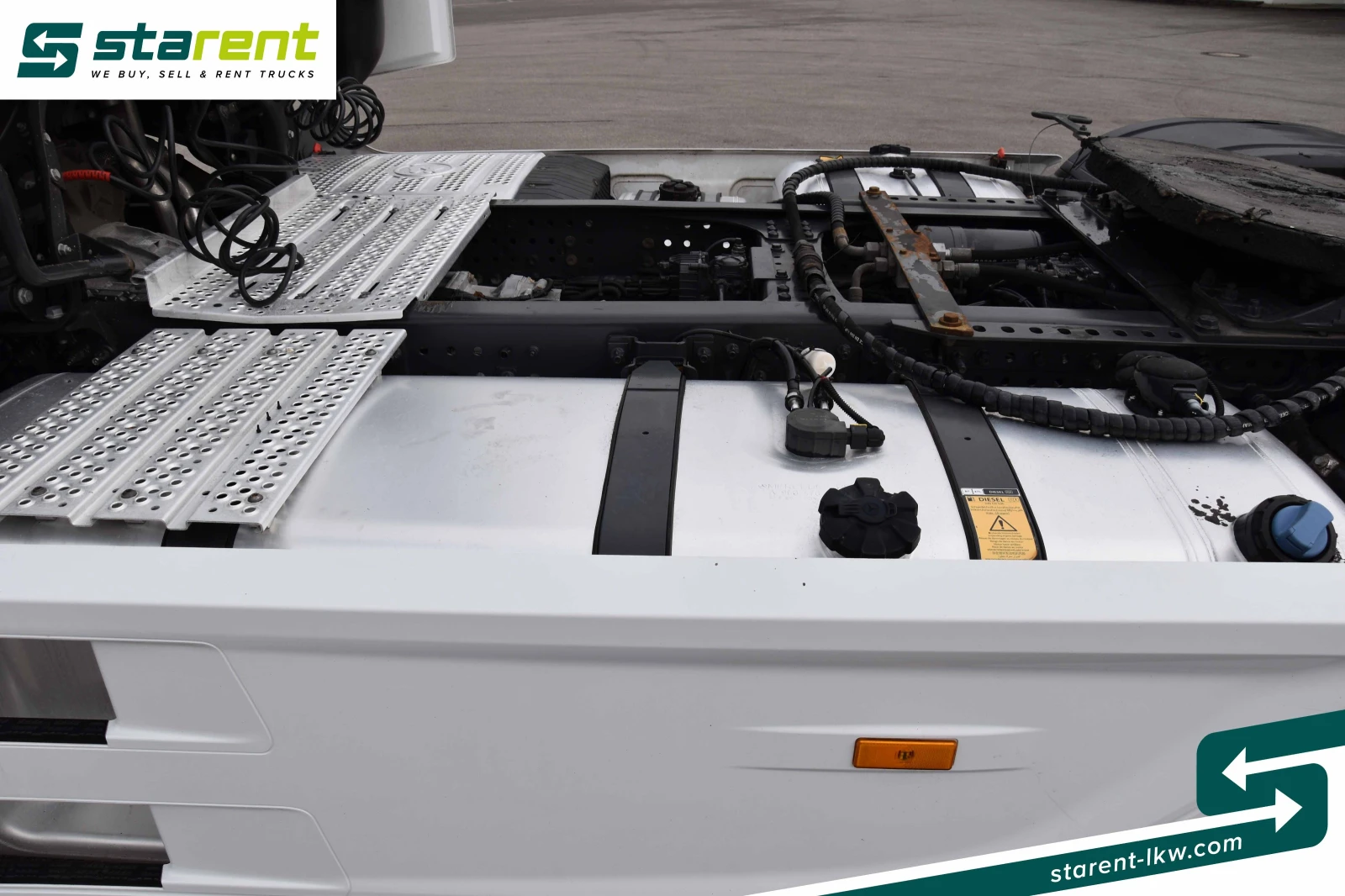 Mercedes-Benz Actros SZM25112 - изображение 10