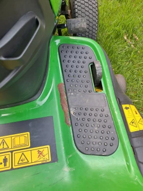 Сенокосачка John Deere X155R, снимка 8