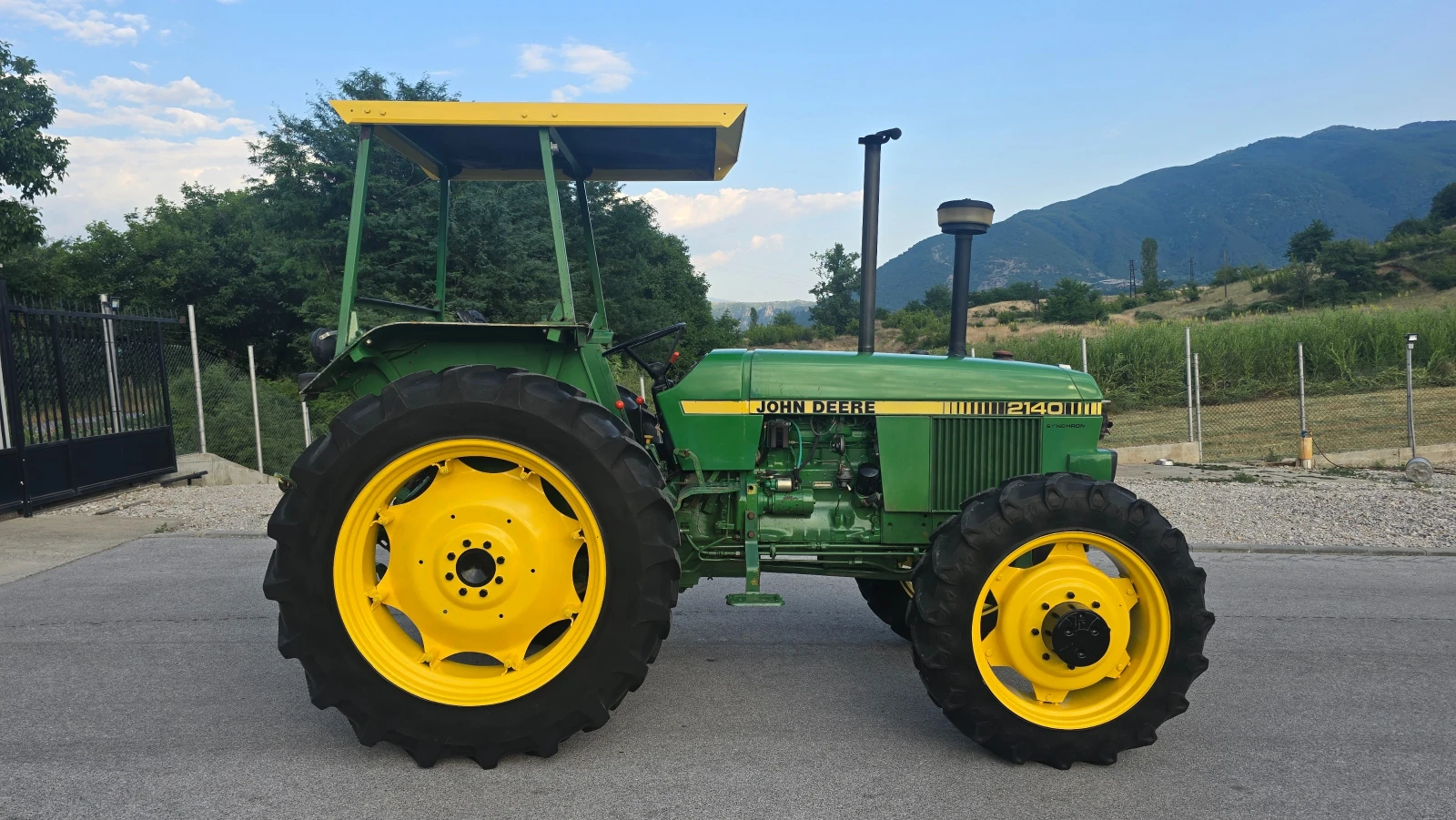 Трактор John Deere 2140-Нов внос! - изображение 4