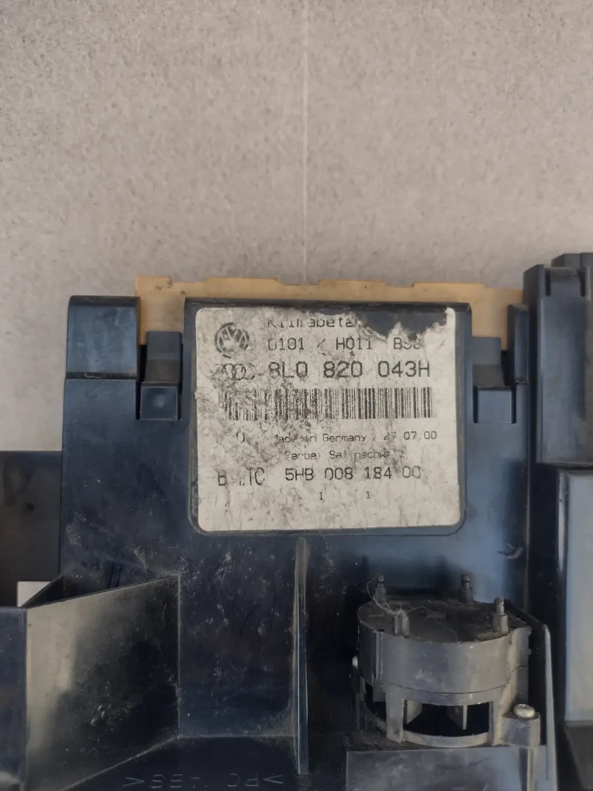 8L0820043H    Audi A3  8L   5HB00818400 | Mobile.bg   4