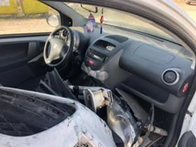 Peugeot 107 1.0i, снимка 5