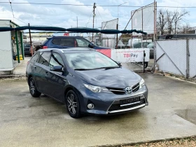 Toyota Auris 1.8 Hibrid , снимка 3