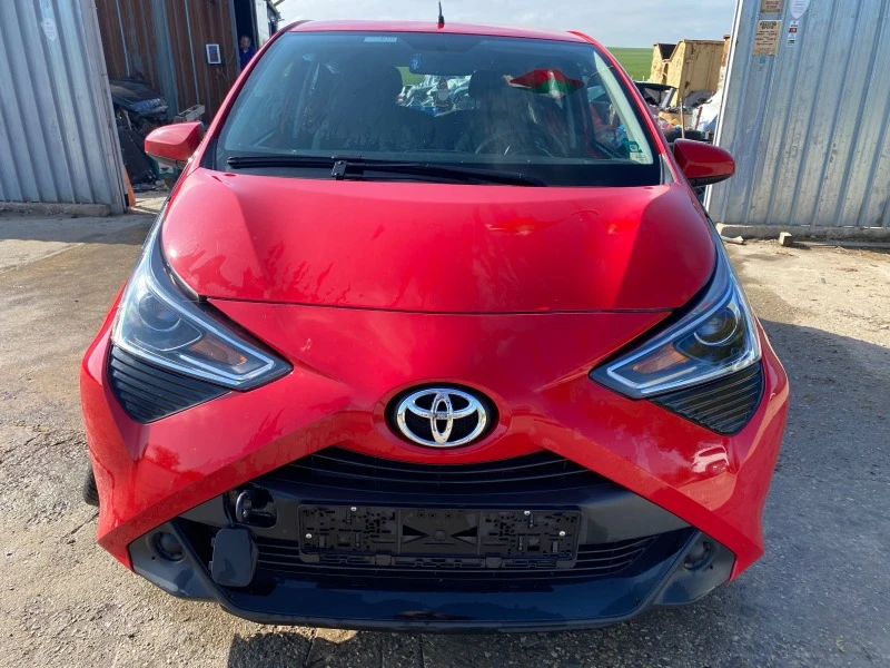 Toyota Aygo 1.0 VVTi, снимка 2 - Автомобили и джипове - 41078726