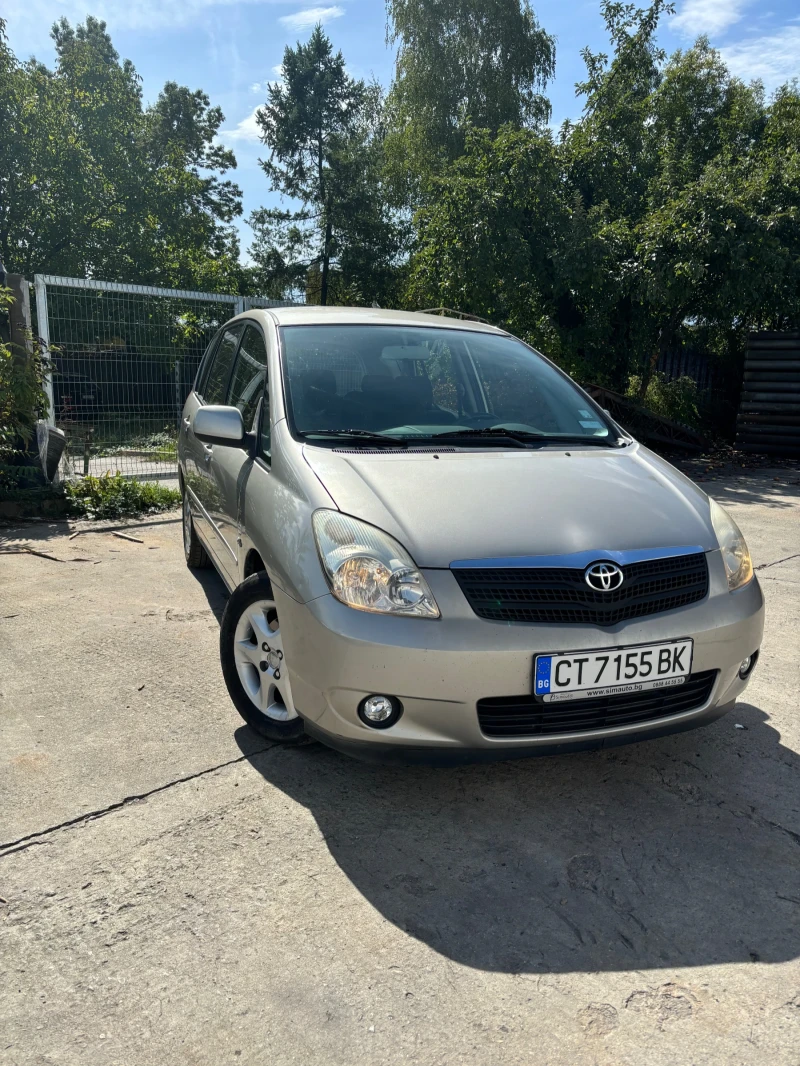 Toyota Corolla verso 2.0 D4D, снимка 2 - Автомобили и джипове - 47355525