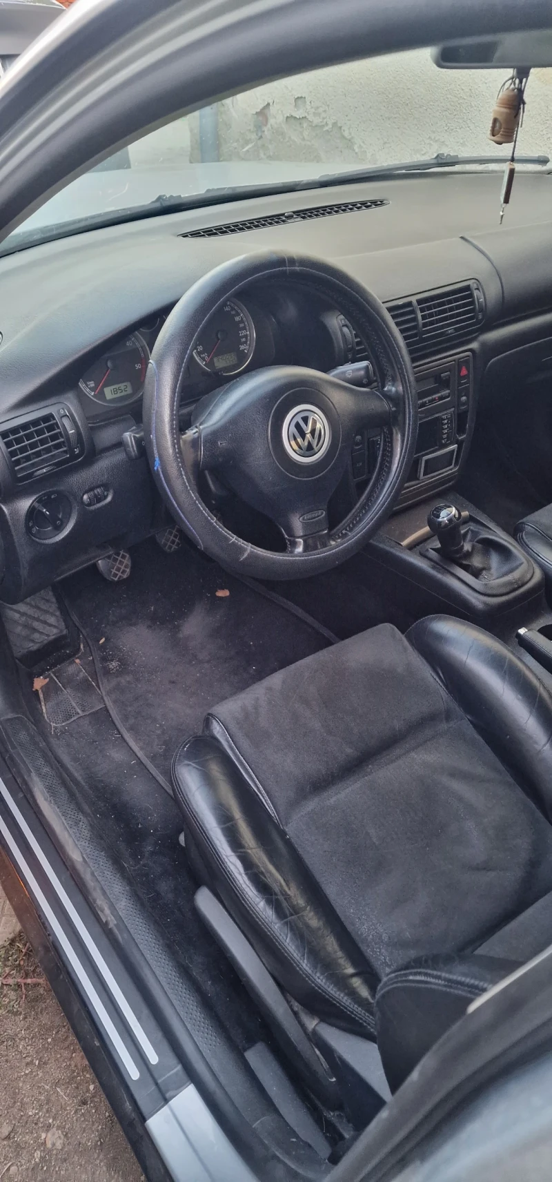 VW Passat, снимка 4 - Автомобили и джипове - 47453400