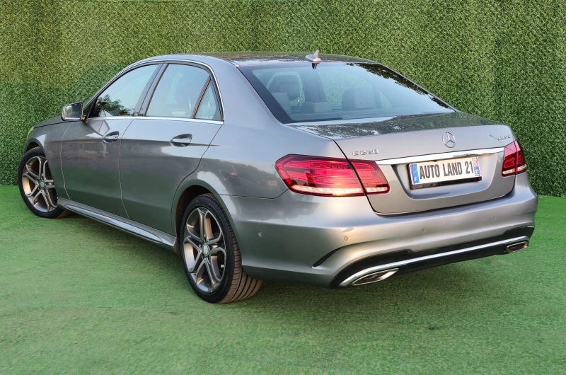 Mercedes-Benz E 220 2.2* 170кс* AMG LINE* 9G Tronic* , снимка 5 - Автомобили и джипове - 47754680