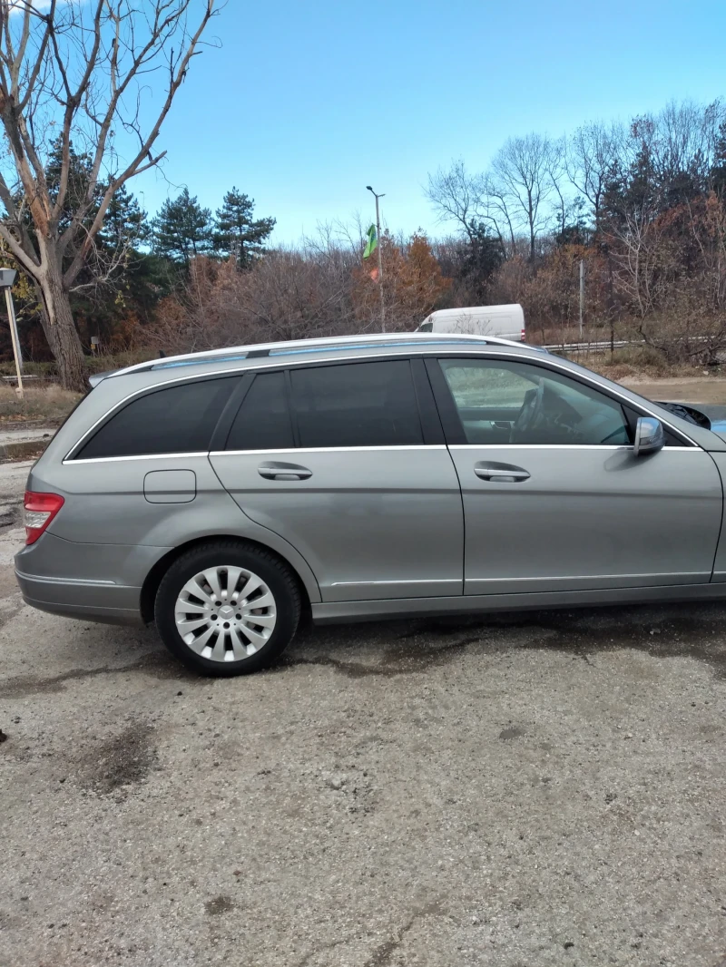 Mercedes-Benz 220 C 220, снимка 6 - Автомобили и джипове - 48081336