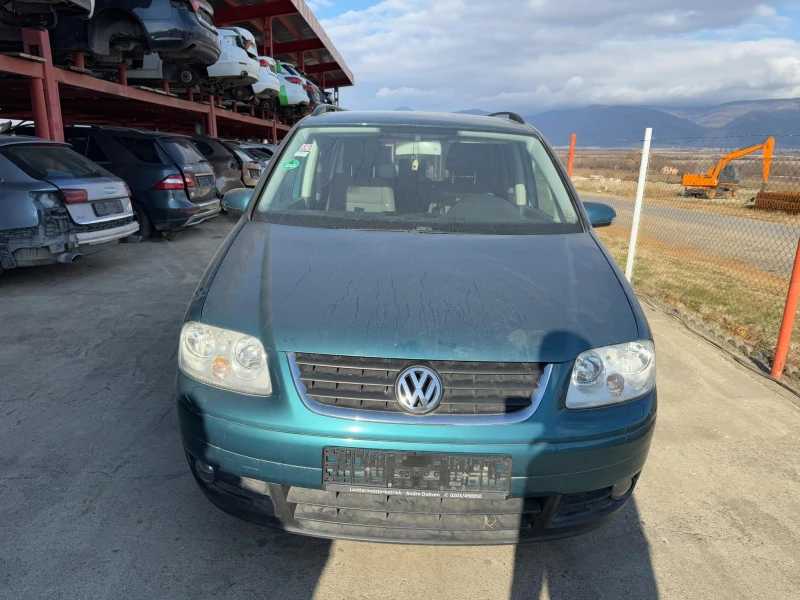 VW Touran 1.6, снимка 1 - Автомобили и джипове - 48130330