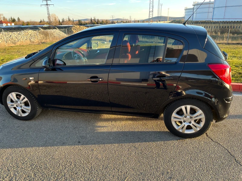 Opel Corsa, снимка 2 - Автомобили и джипове - 49414331