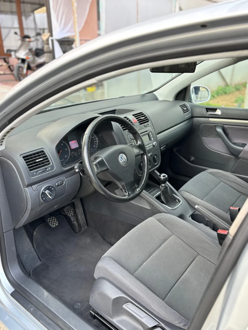 VW Golf 1.9TDI, снимка 8 - Автомобили и джипове - 49437905