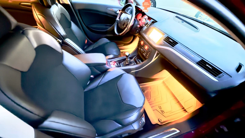 Citroen C5 1.6i-2011г., снимка 12 - Автомобили и джипове - 49801646