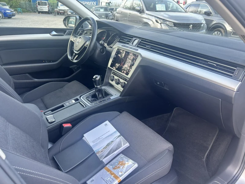 VW Passat 1.5 TSI 150 * ADVANCE * ACC * NAVI * FULL LED * , снимка 16 - Автомобили и джипове - 49995147