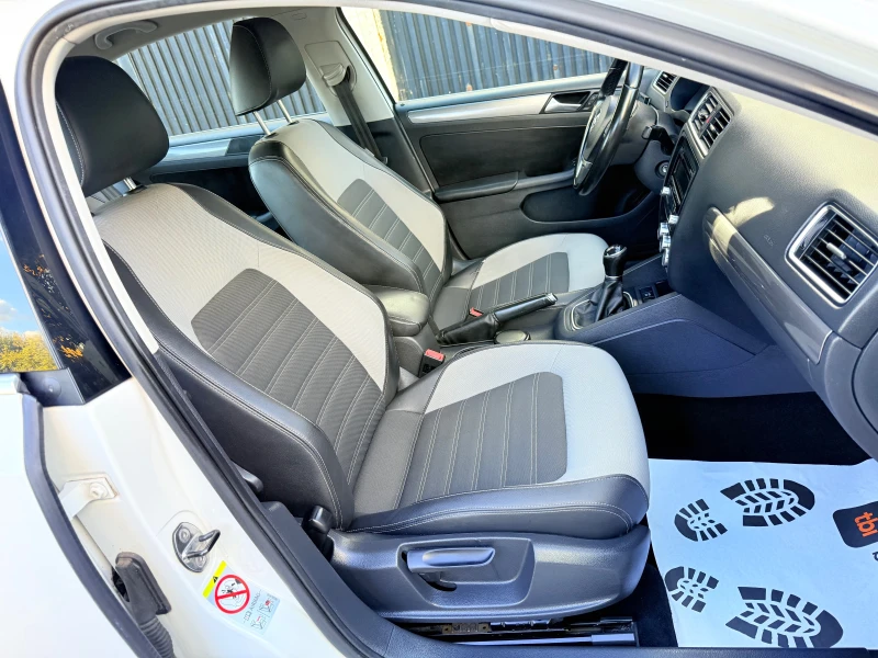 VW Jetta Comfortline, снимка 8 - Автомобили и джипове - 52170359