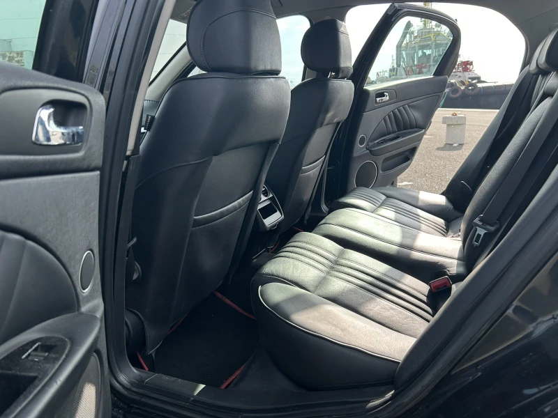 Alfa Romeo 159 Q4, снимка 15 - Автомобили и джипове - 53395297