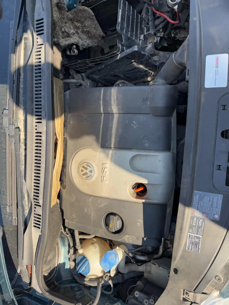 VW Touran 1.6 - 200 лв. - 42607771 | Car24.bg