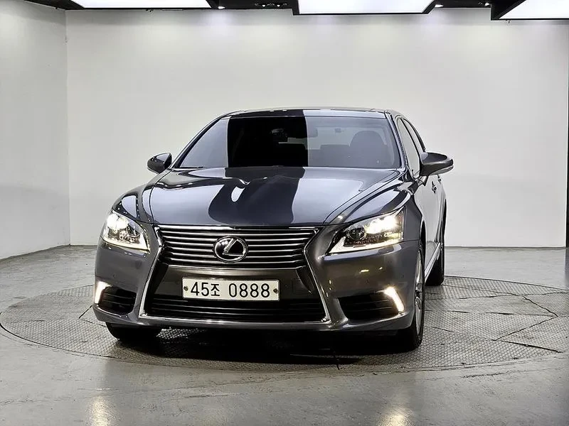 Lexus LS 460 Awd Xf40, снимка 2 - Автомобили и джипове - 55264719