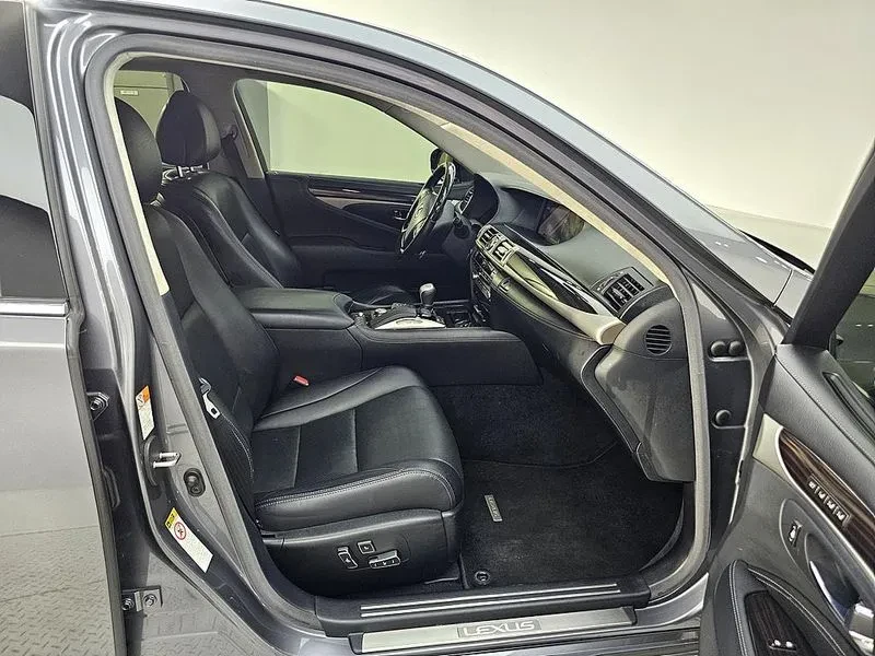 Lexus LS 460 Awd Xf40, снимка 11 - Автомобили и джипове - 55264719