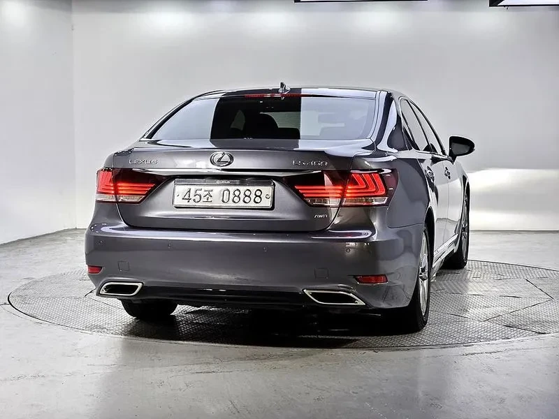 Lexus LS 460 Awd Xf40, снимка 3 - Автомобили и джипове - 55264719