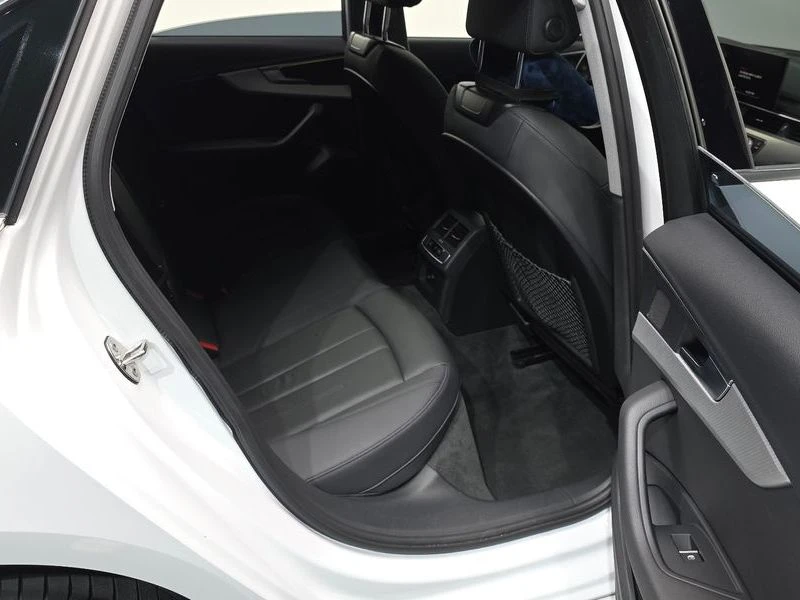 Audi A4 40 TFSI| 190к.с.| ВКЛ.ТЕХНОТЕСТ, снимка 12 - Автомобили и джипове - 55405120