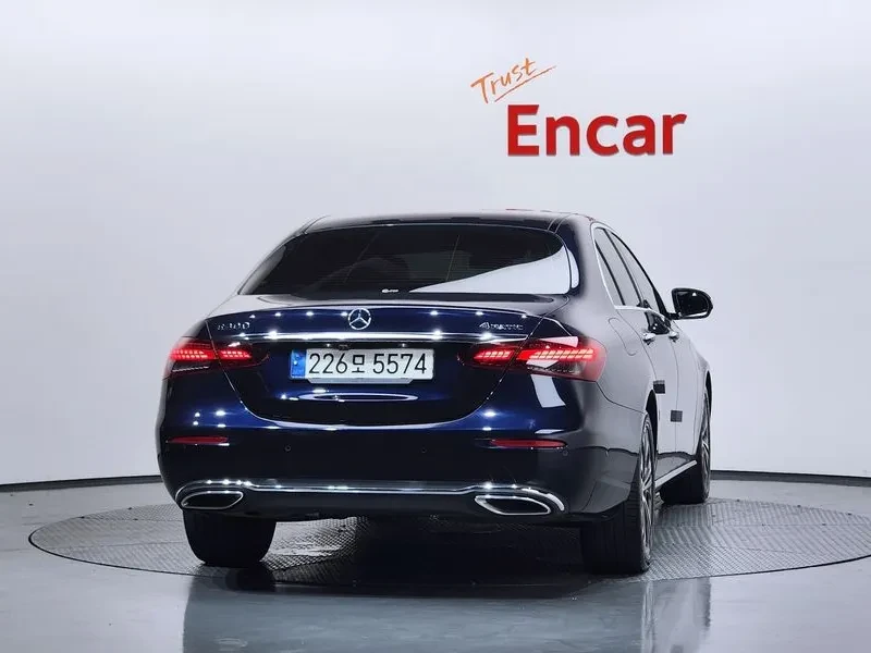 Mercedes-Benz E 250 W213 E250 Exclusive, снимка 4 - Автомобили и джипове - 56356336