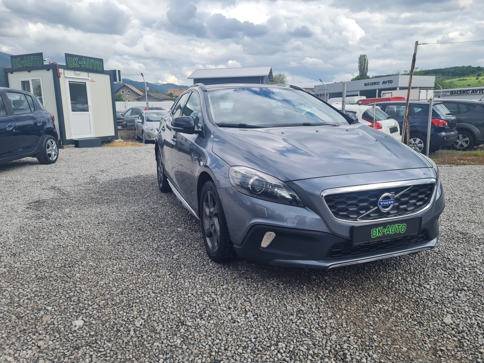 Volvo V40 Cross Country D4!!131000км!!NAVI!!!8Speed!!!190h.p. - изображение 8