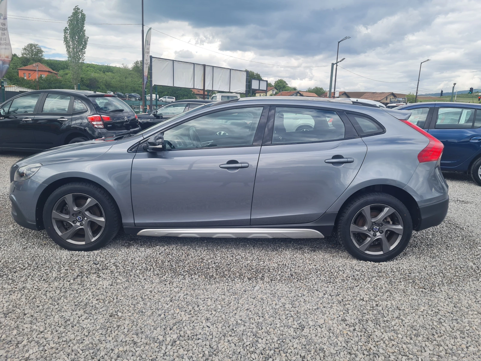 Volvo V40 Cross Country D4!!131000км!!NAVI!!!8Speed!!!190h.p. - изображение 3