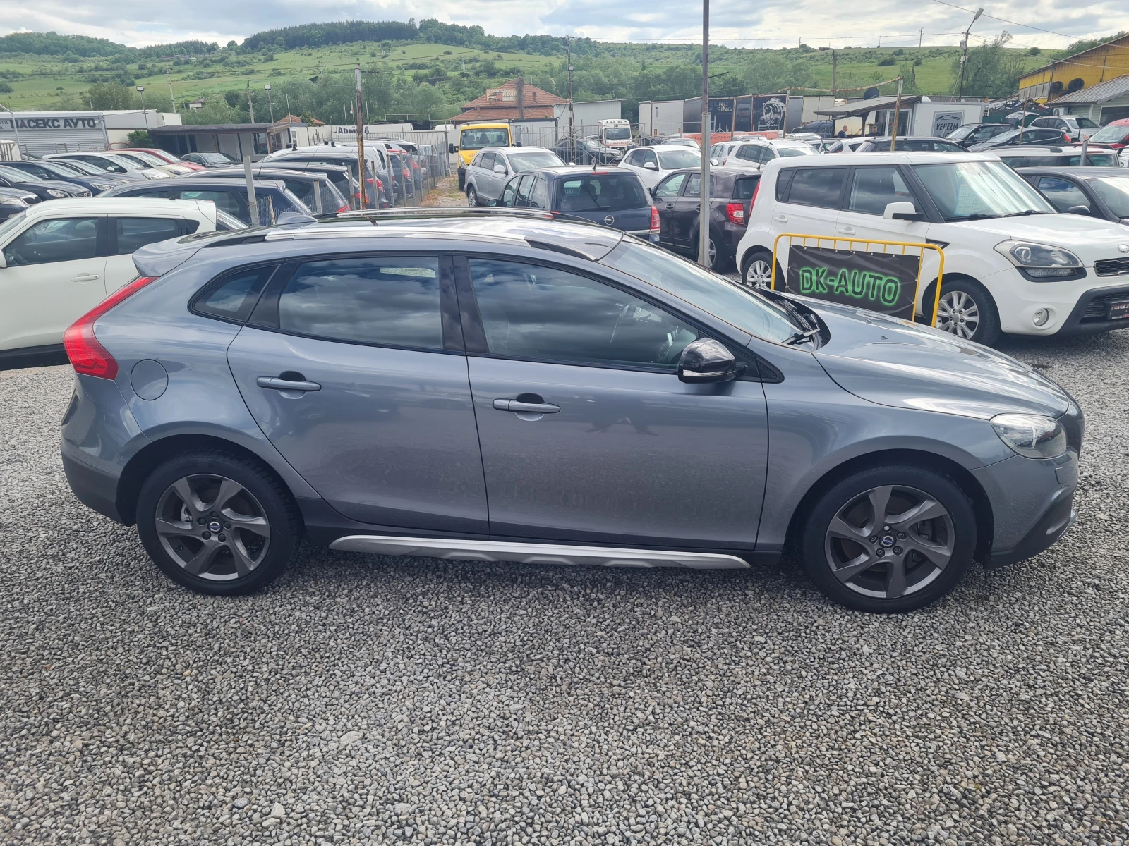 Volvo V40 Cross Country D4!!131000км!!NAVI!!!8Speed!!!190h.p. - изображение 7